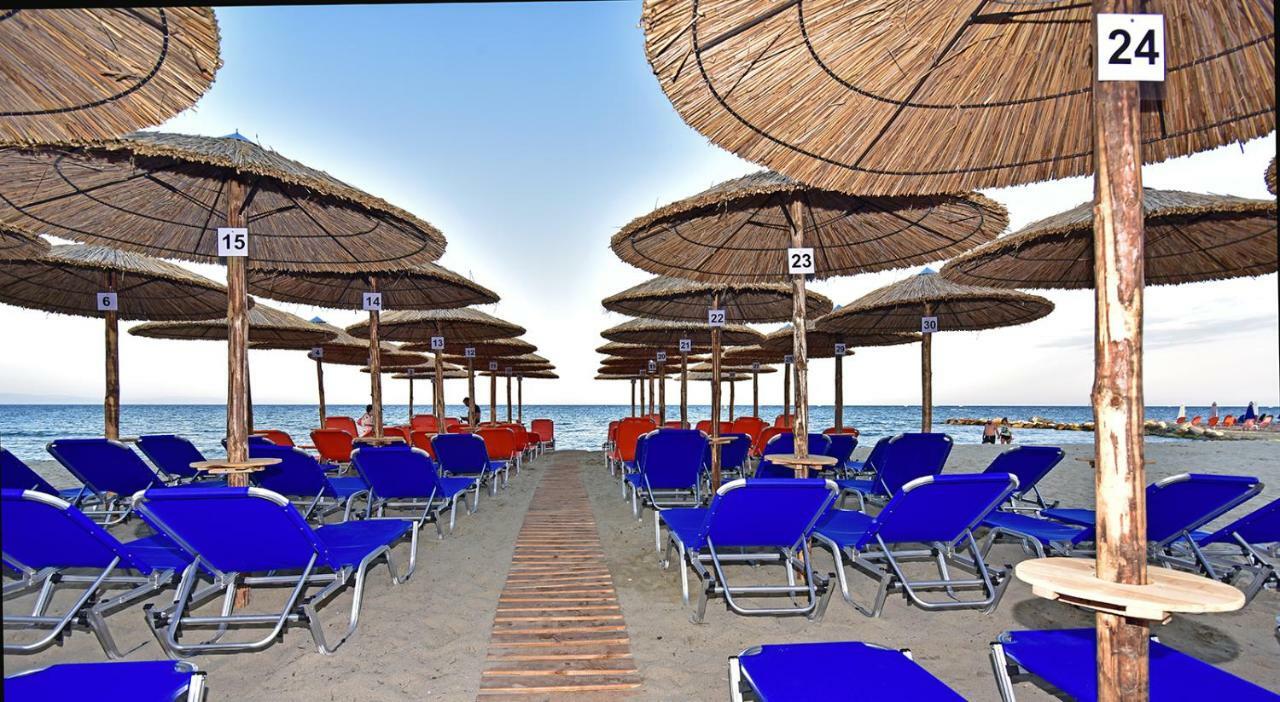 Eutopia Paralia Katerinis Bagian luar foto